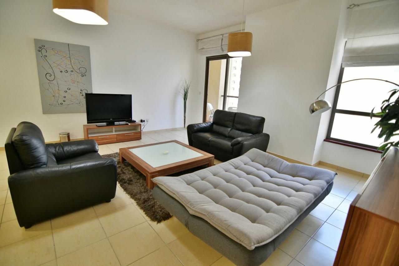 Holiday Homes Дубай Экстерьер фото