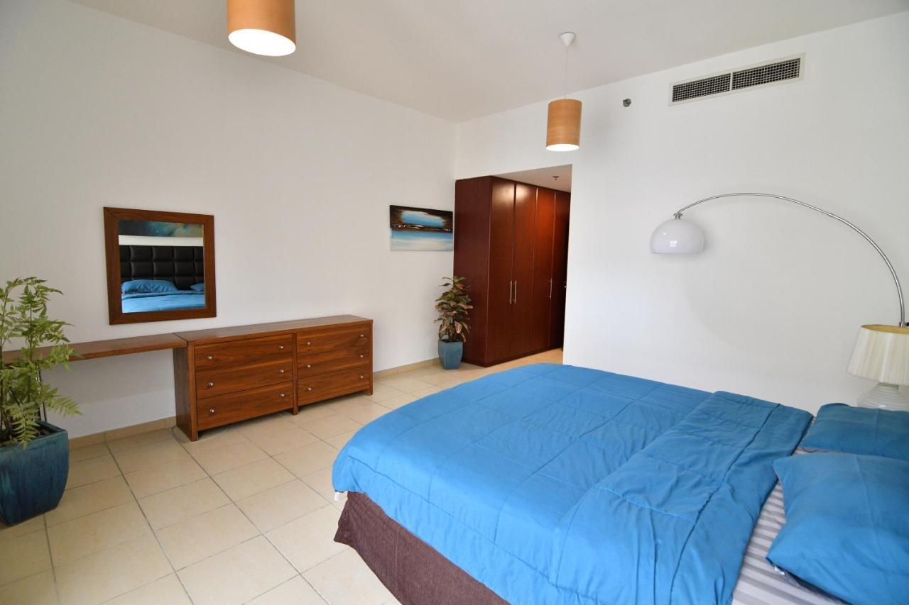 Holiday Homes Дубай Экстерьер фото