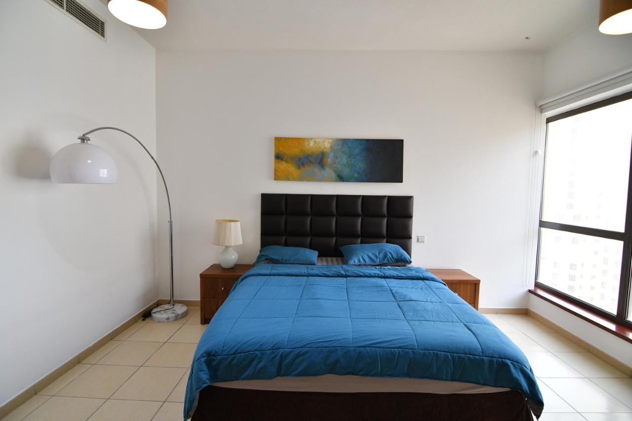 Holiday Homes Дубай Экстерьер фото