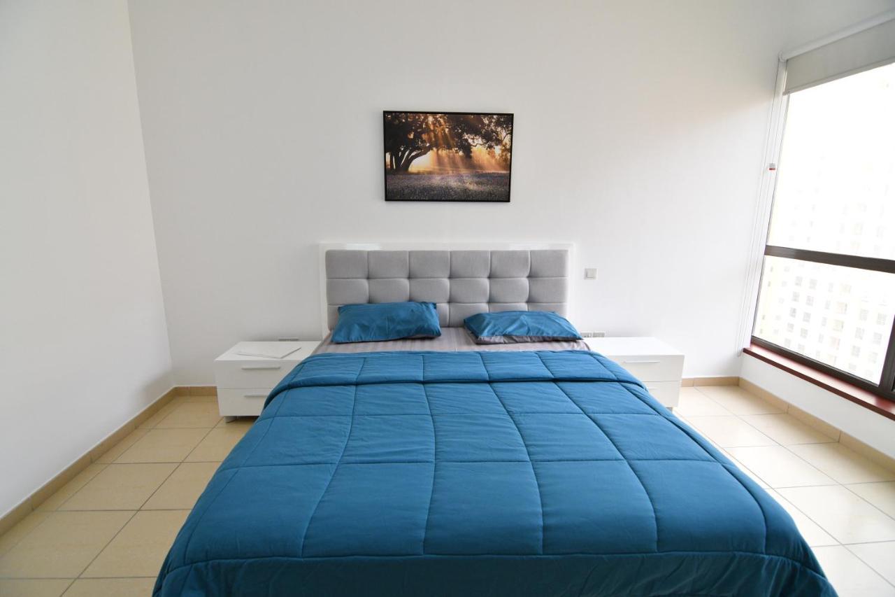 Holiday Homes Дубай Экстерьер фото