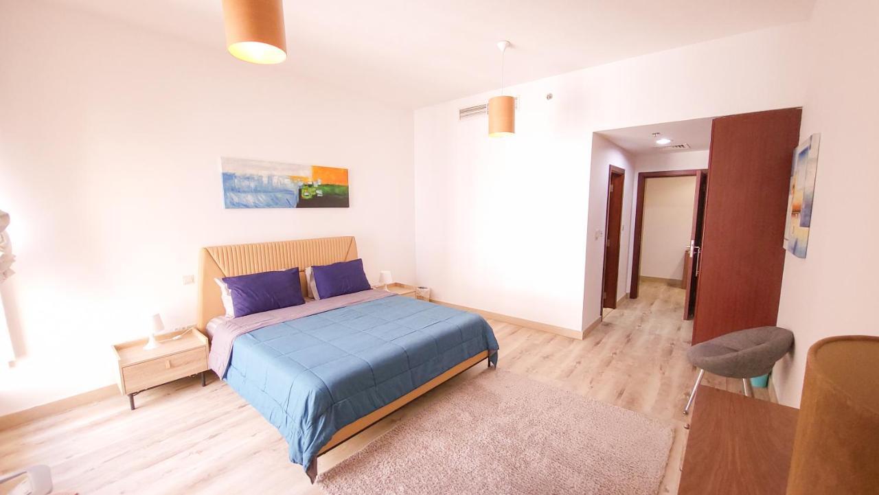 Holiday Homes Дубай Экстерьер фото