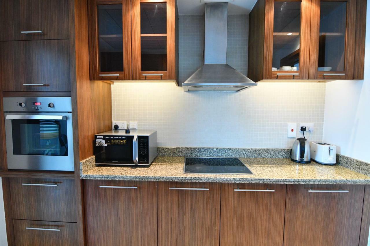 Holiday Homes Дубай Экстерьер фото