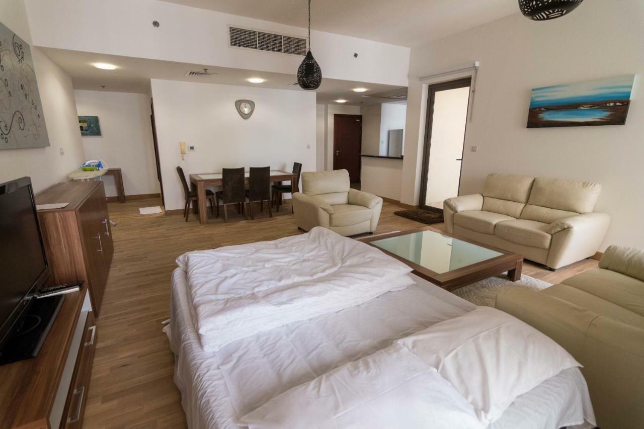 Holiday Homes Дубай Экстерьер фото