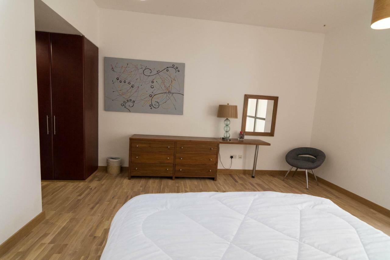 Holiday Homes Дубай Экстерьер фото